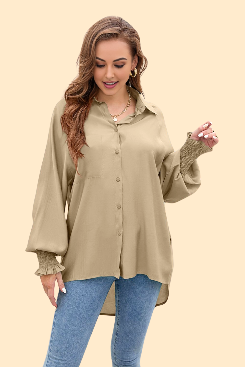 Casual shirt with a stylish lantern sleeve