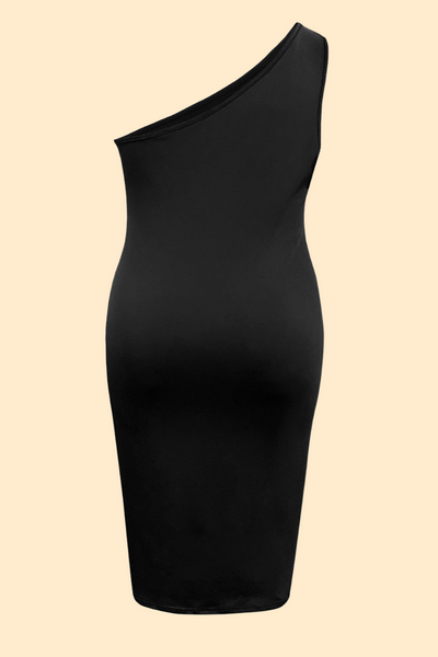 Black plus size dress by Haute Kopal