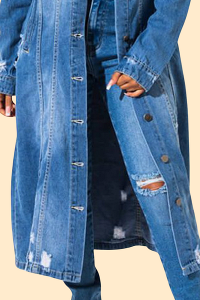 Denim jacket with a flattering fit